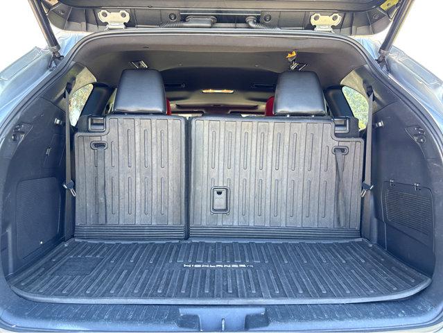 2022 Toyota Highlander Vehicle Photo in Hinesville, GA 31313