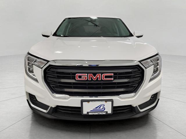 2024 GMC Terrain Vehicle Photo in MANITOWOC, WI 54220-5838