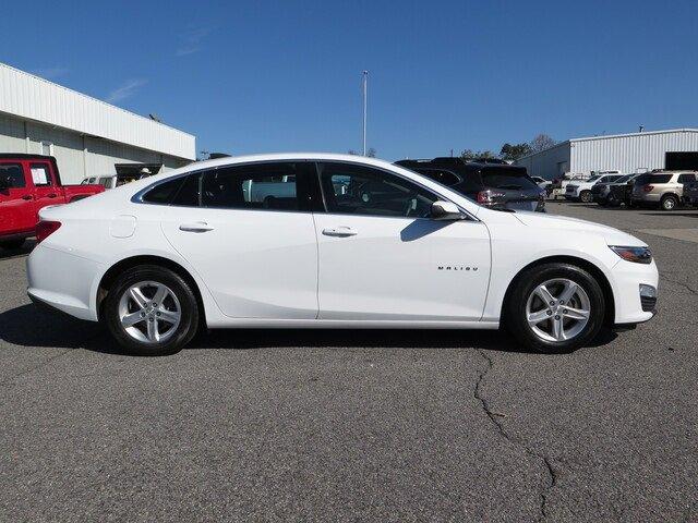 Used 2019 Chevrolet Malibu 1FL with VIN 1G1ZC5ST1KF210330 for sale in Gainesville, GA