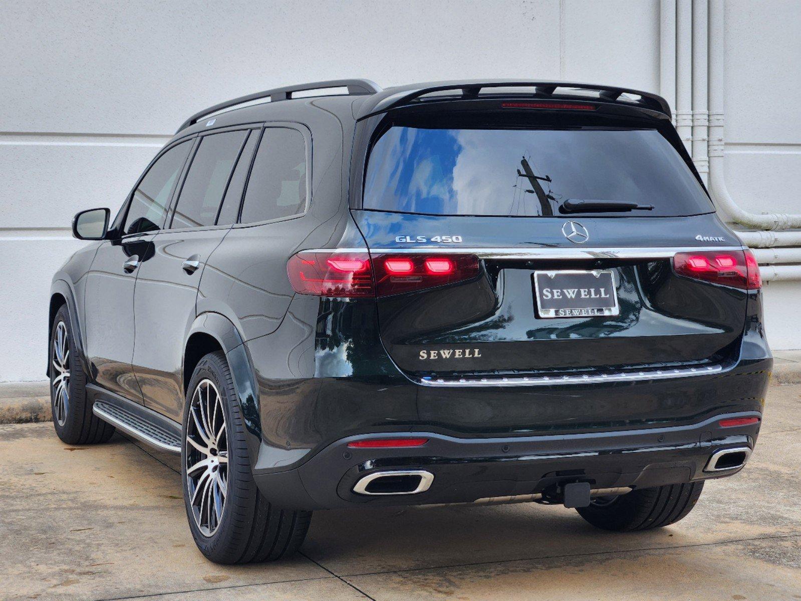 2025 Mercedes-Benz GLS Vehicle Photo in HOUSTON, TX 77079