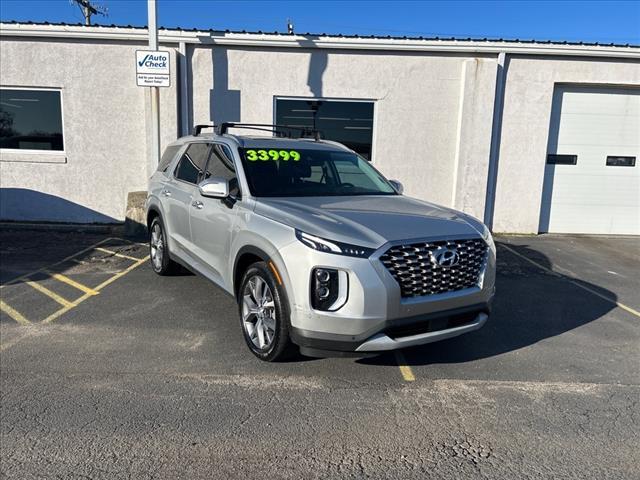 Used 2022 Hyundai Palisade SEL with VIN KM8R44HE7NU421471 for sale in Richmond, IN