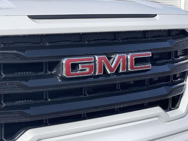 2022 GMC Sierra 1500 Limited Vehicle Photo in TURLOCK, CA 95380-4918