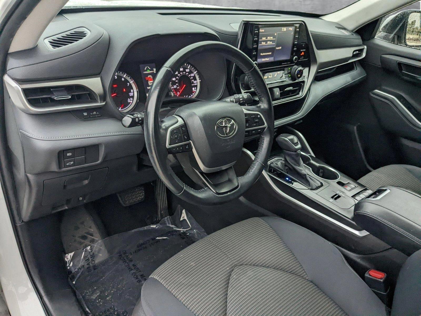 2022 Toyota Highlander Vehicle Photo in Davie, FL 33331