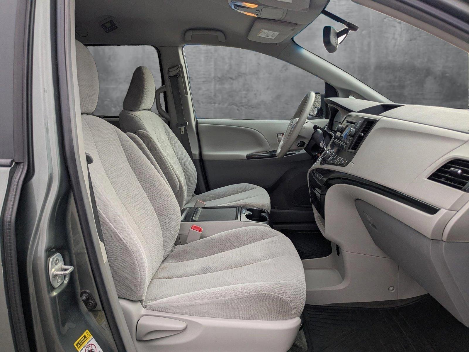 2013 Toyota Sienna Vehicle Photo in Spokane Valley, WA 99212