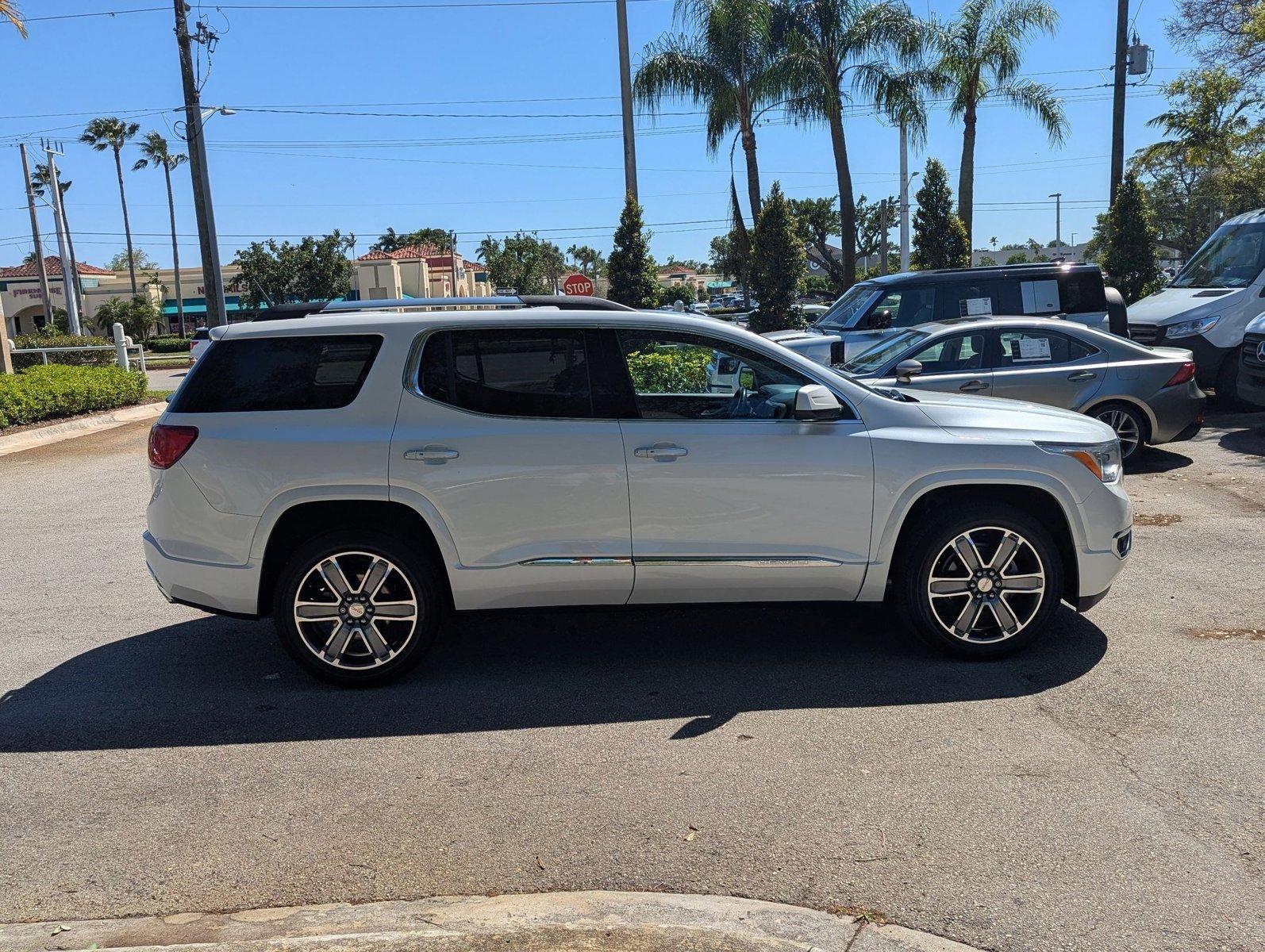 2017 GMC Acadia Vehicle Photo in Delray Beach, FL 33444