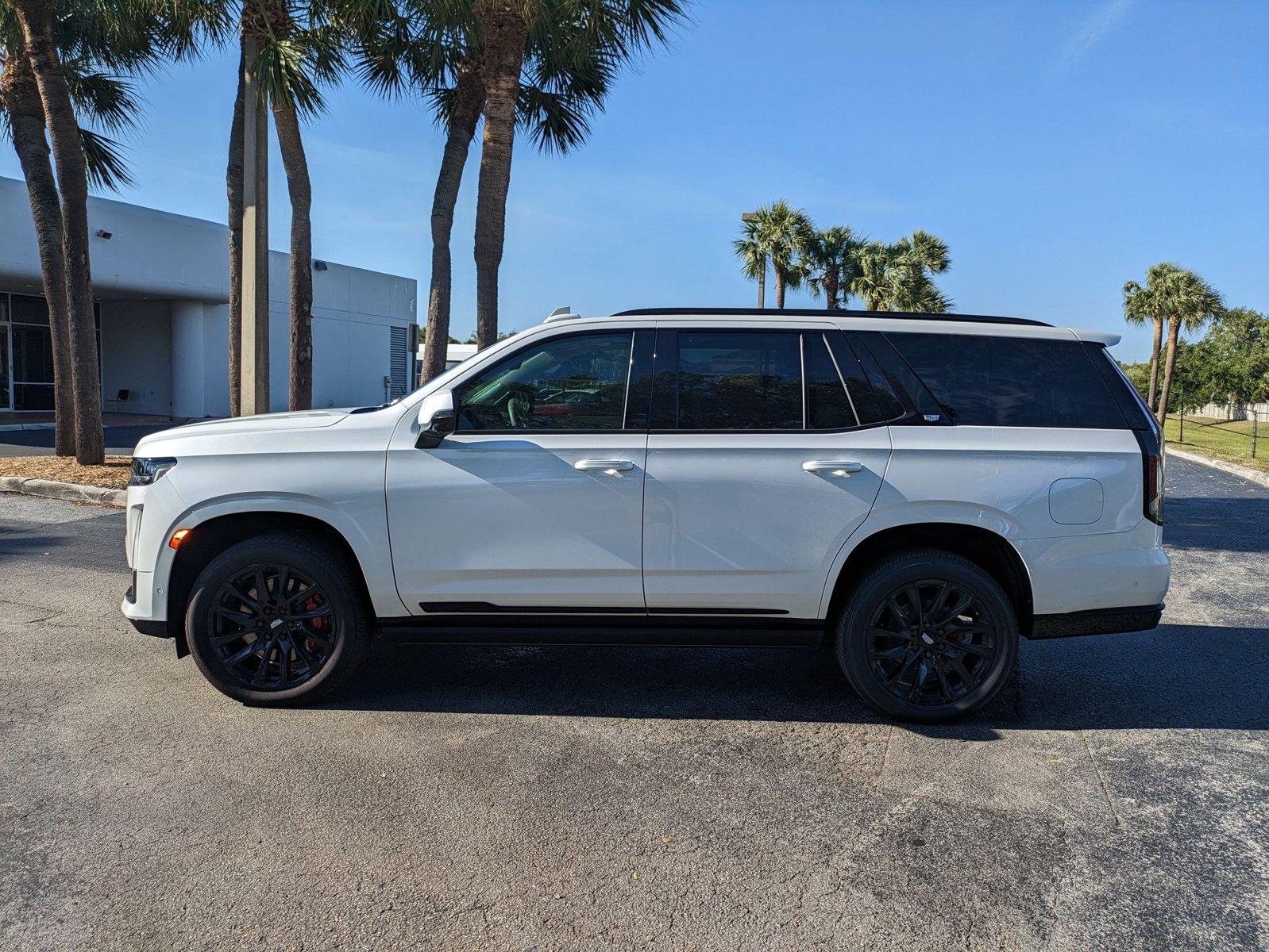 2024 Cadillac Escalade Vehicle Photo in WEST PALM BEACH, FL 33407-3296