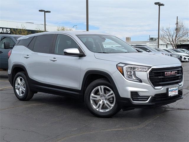 2022 GMC Terrain Vehicle Photo in AURORA, CO 80012-4011