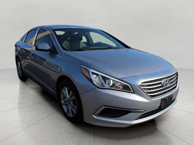 2017 Hyundai SONATA Vehicle Photo in Green Bay, WI 54304