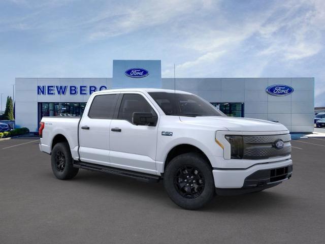 2025 Ford F-150 Lightning XLT's photo