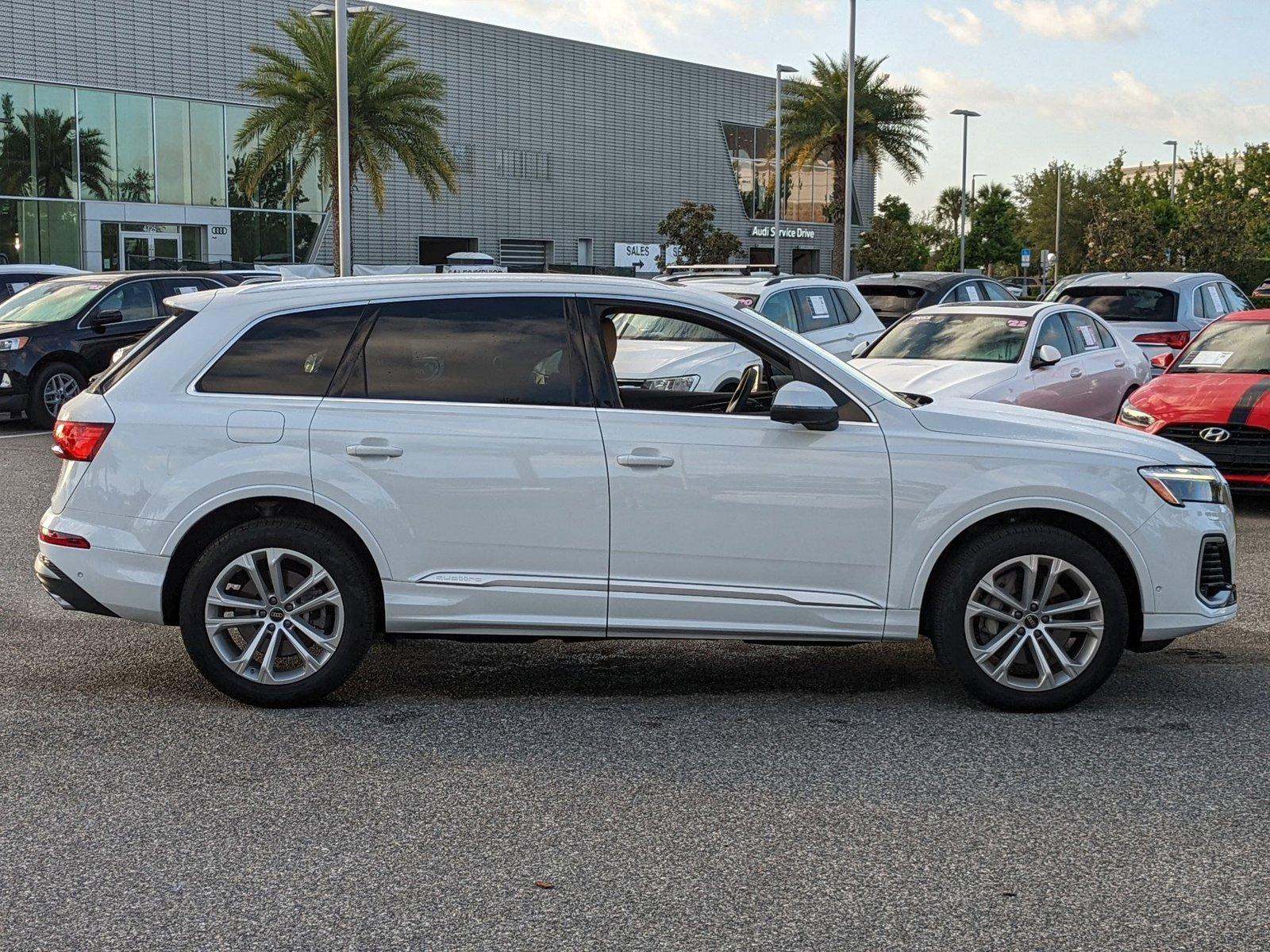 2025 Audi Q7 Vehicle Photo in Orlando, FL 32811