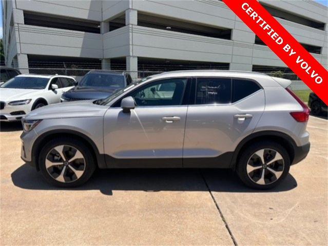 2025 Volvo XC40 Vehicle Photo in Houston, TX 77007