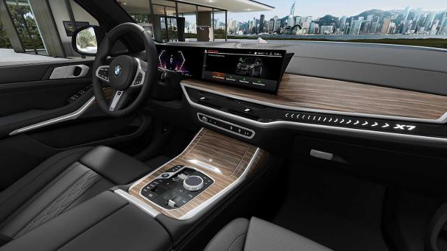 2026 BMW X7 xDrive40i Vehicle Photo in GRAPEVINE, TX 76051