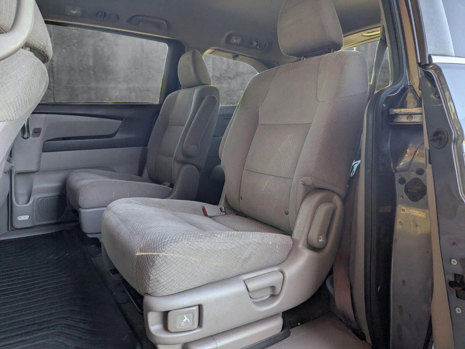 2015 Honda Odyssey Vehicle Photo in Valencia, CA 91355-1794