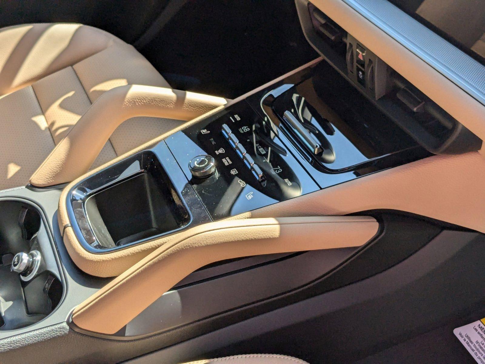 2025 Porsche Cayenne Vehicle Photo in Maitland, FL 32751