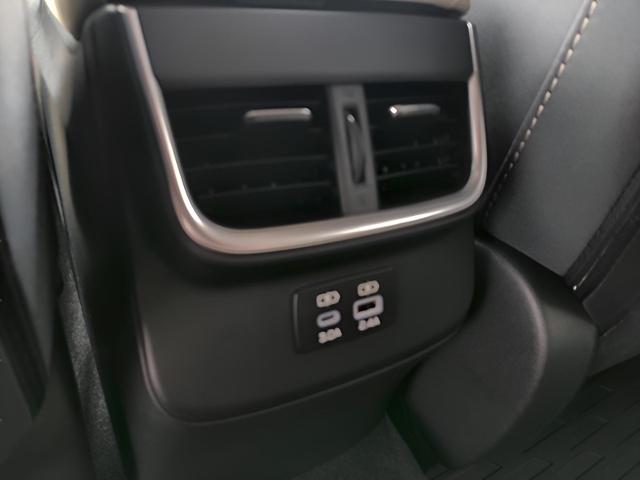 2025 Subaru Outback Vehicle Photo in Green Bay, WI 54304
