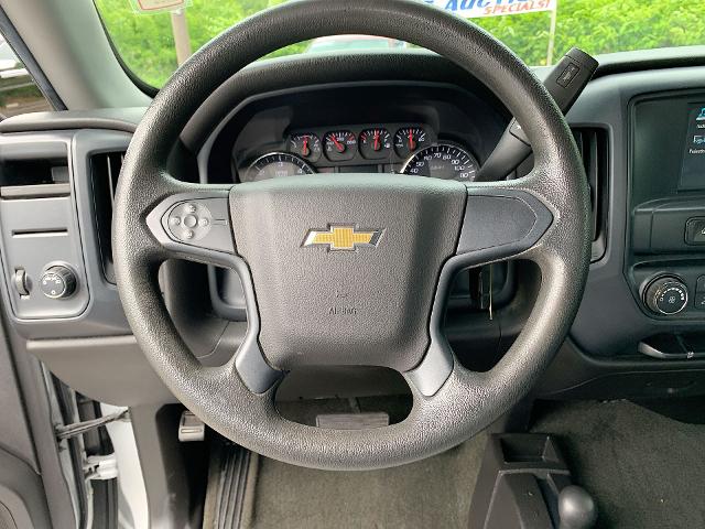 2017 Chevrolet Silverado 1500 Vehicle Photo in MOON TOWNSHIP, PA 15108-2571