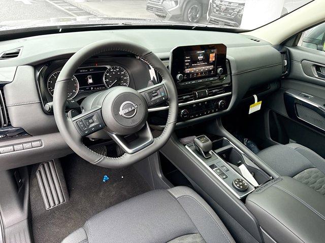 2025 Nissan Pathfinder Vehicle Photo in Flemington, NJ 08822