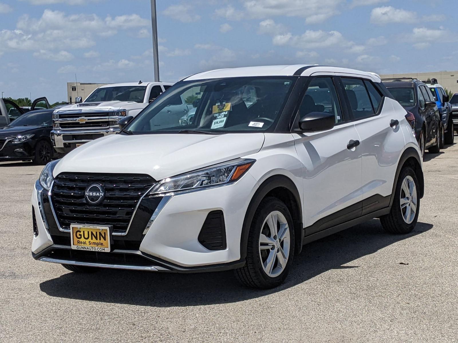 2022 Nissan Kicks Vehicle Photo in Seguin, TX 78155