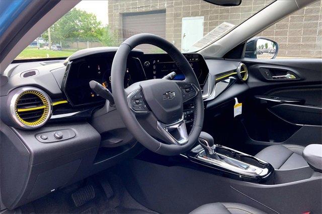 2025 Chevrolet Trax Vehicle Photo in KANSAS CITY, MO 64114-4502