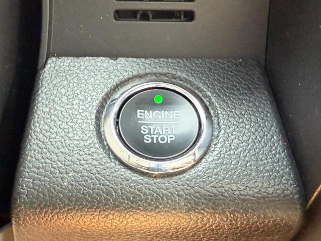 2019 Ford Expedition Vehicle Photo in COLUMBIA, MO 65203-3903