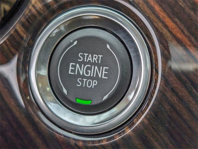 2024 Cadillac XT6 Vehicle Photo in LITTLETON, CO 80124-2754