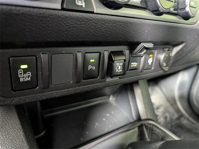 2022 Toyota Tacoma 4WD Vehicle Photo in ENGLEWOOD, CO 80113-6708