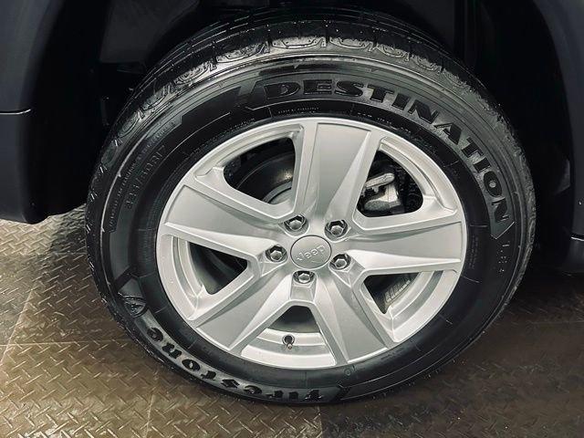 2022 Jeep Compass Vehicle Photo in MEDINA, OH 44256-9631