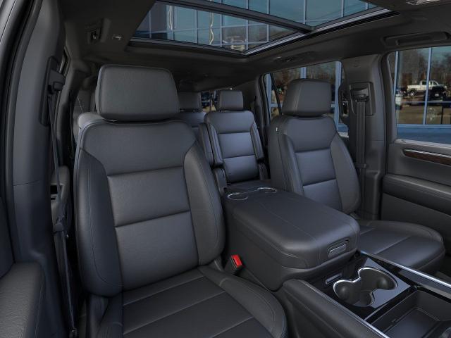 2025 Chevrolet Suburban Vehicle Photo in NEENAH, WI 54956-2243