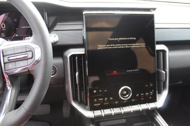2025 GMC Acadia Vehicle Photo in Greenville, TX 75402