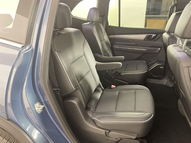 2025 Buick Enclave Vehicle Photo in GILBERT, AZ 85297-0402