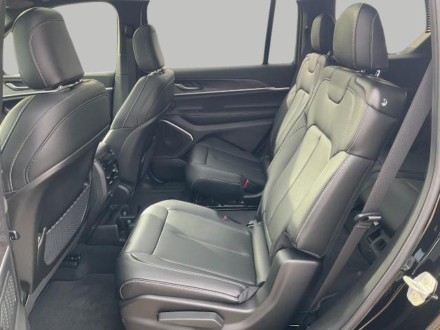 2025 Jeep Grand Cherokee L Vehicle Photo in Kaukauna, WI 54130