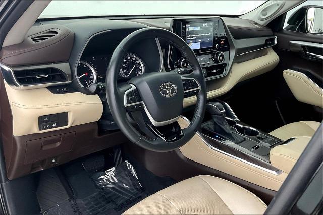 2022 Toyota Highlander Vehicle Photo in Grapevine, TX 76051