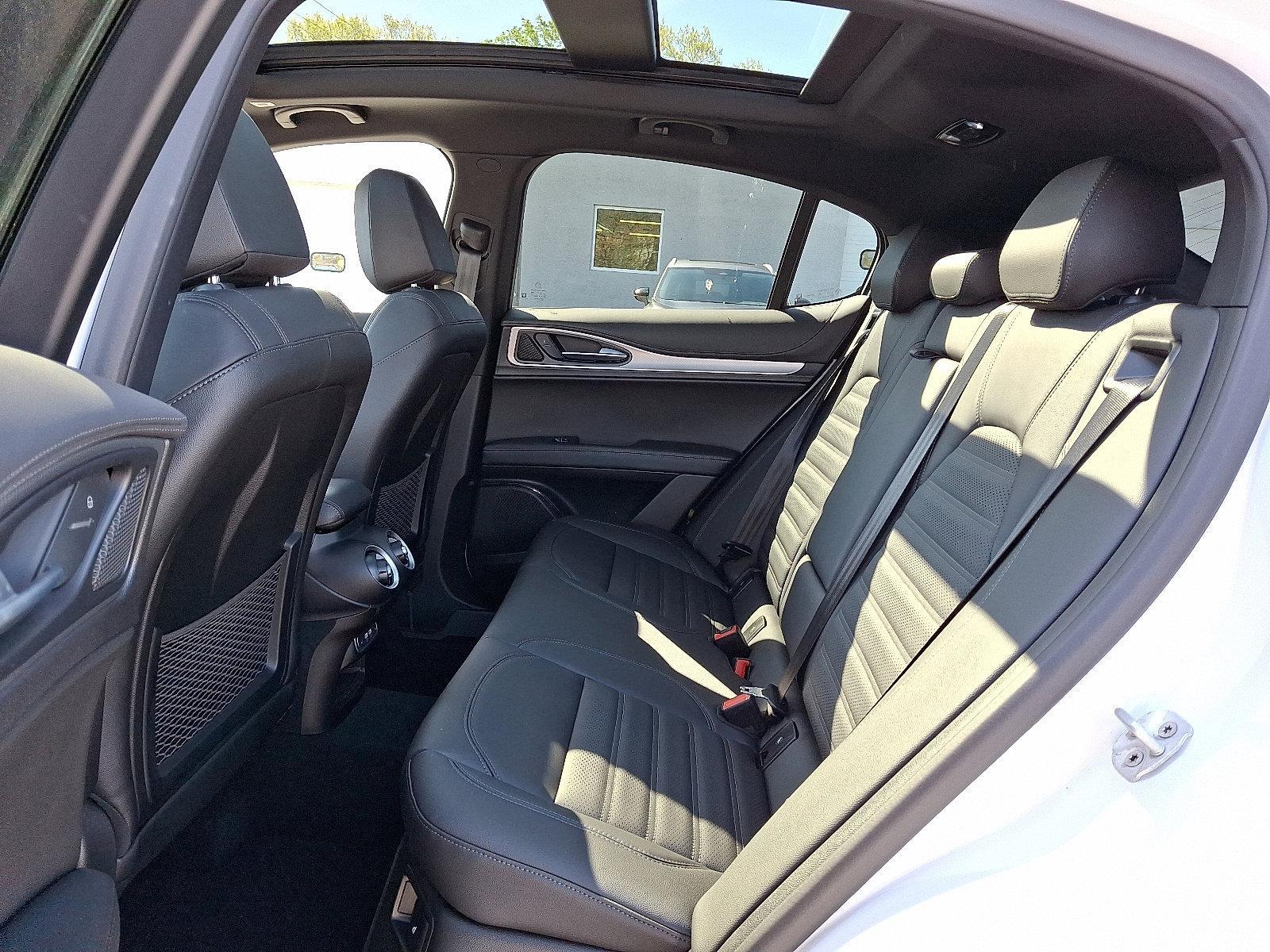 2025 Alfa Romeo Stelvio Vehicle Photo in Willow Grove, PA 19090