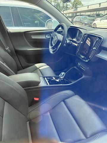 2025 Volvo XC40 Vehicle Photo in Houston, TX 77007