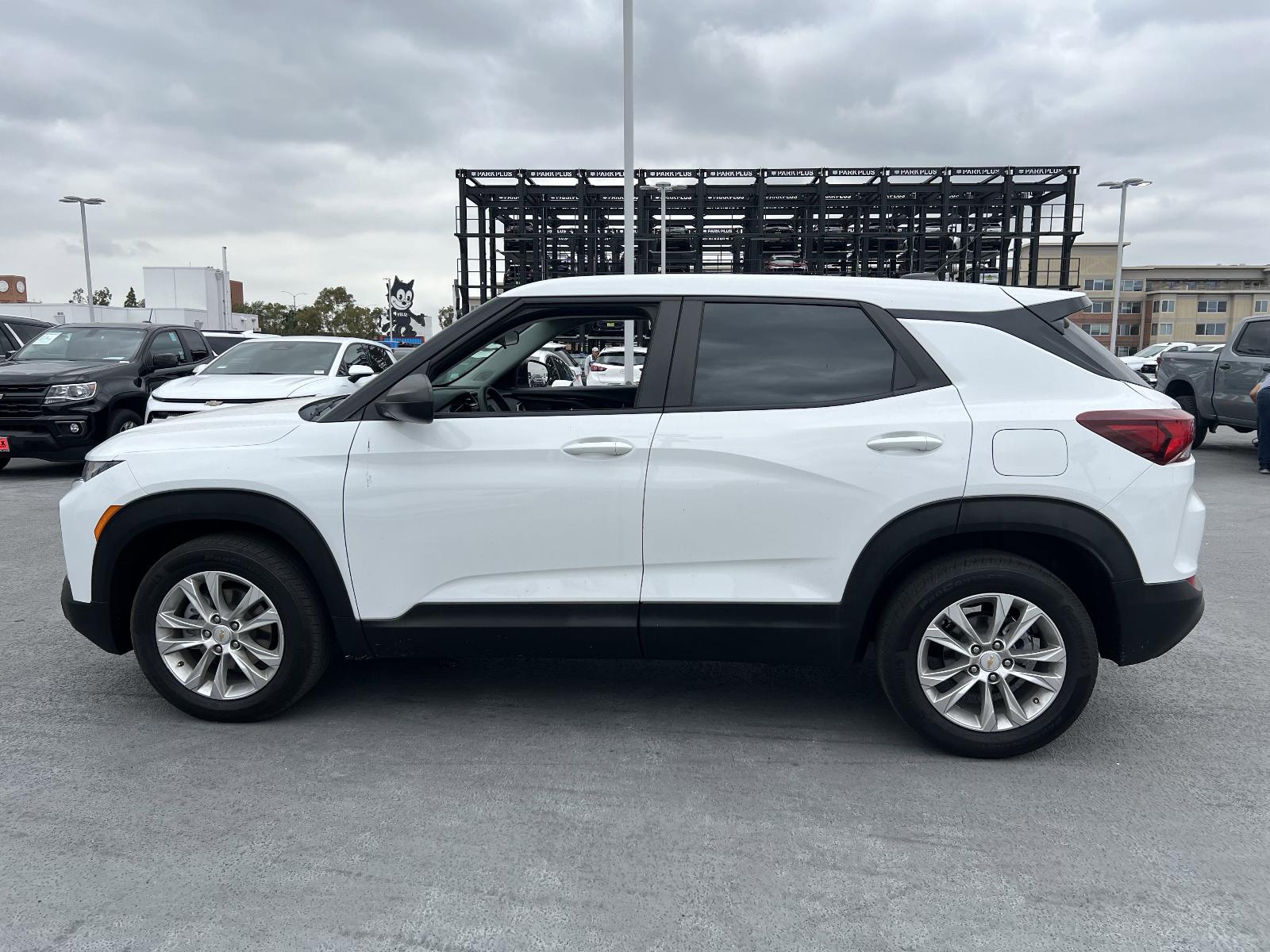 2023 Chevrolet Trailblazer Vehicle Photo in LOS ANGELES, CA 90007-3794
