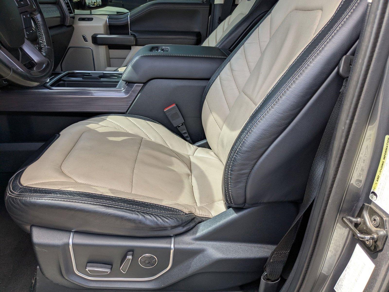 2021 Ford Super Duty F-450 DRW Vehicle Photo in Miami, FL 33015
