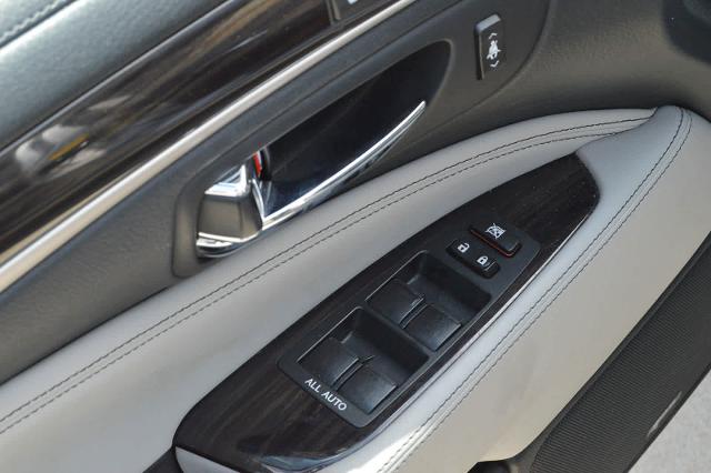 2015 Lexus LS 460 Vehicle Photo in Houston, TX 77090