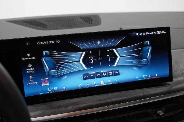 2025 BMW X7 xDrive40i Vehicle Photo in GRAPEVINE, TX 76051