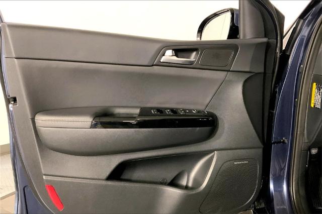 2022 Kia Sportage Vehicle Photo in Lees Summit, MO 64086