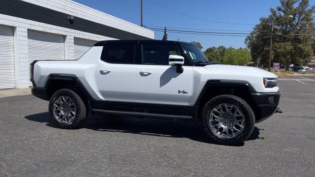 2025 GMC HUMMER EV Pickup Vehicle Photo in TURLOCK, CA 95380-4918