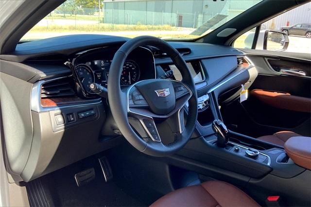 2025 Cadillac XT5 Vehicle Photo in KANSAS CITY, MO 64114-4545