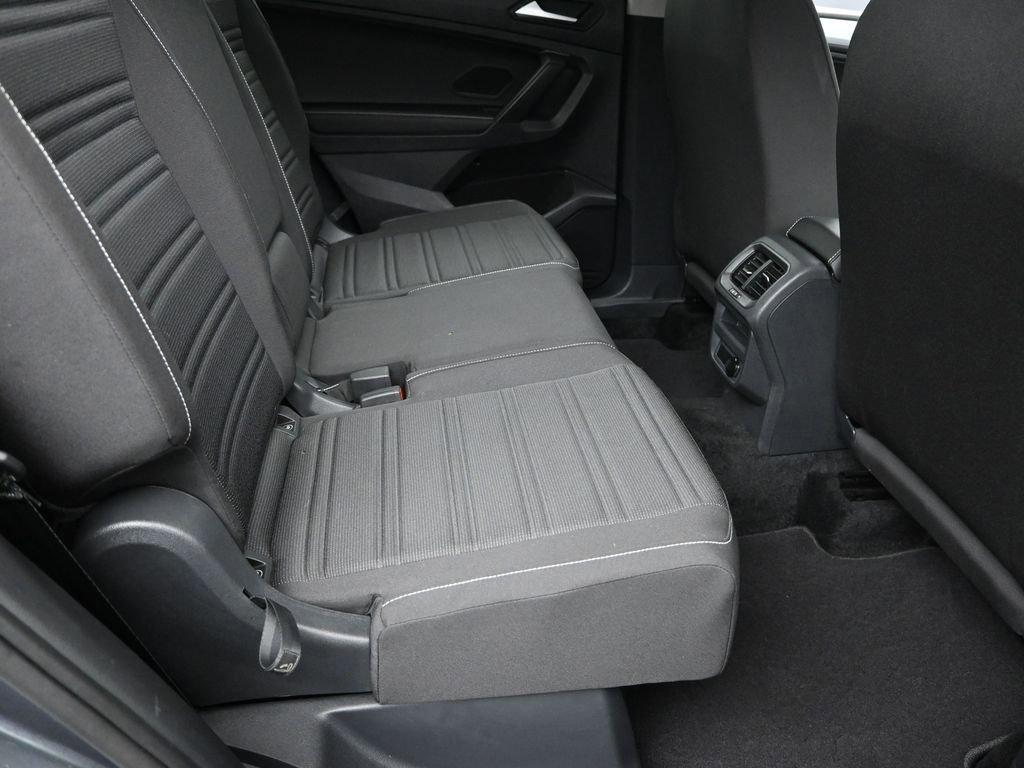 2024 Volkswagen Tiguan Vehicle Photo in Marion, IA 52302