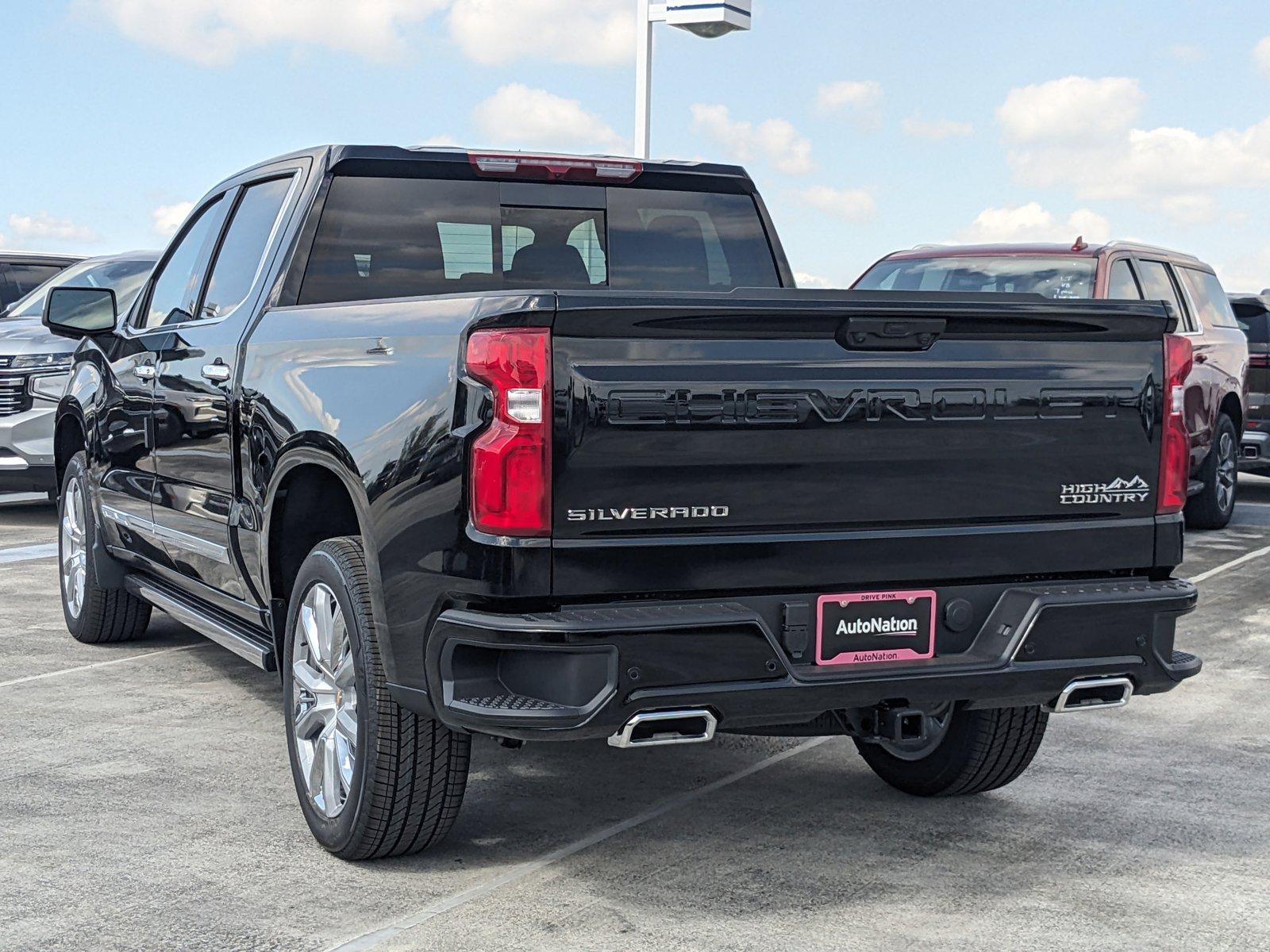 2025 Chevrolet Silverado 1500 Vehicle Photo in MIAMI, FL 33172-3015