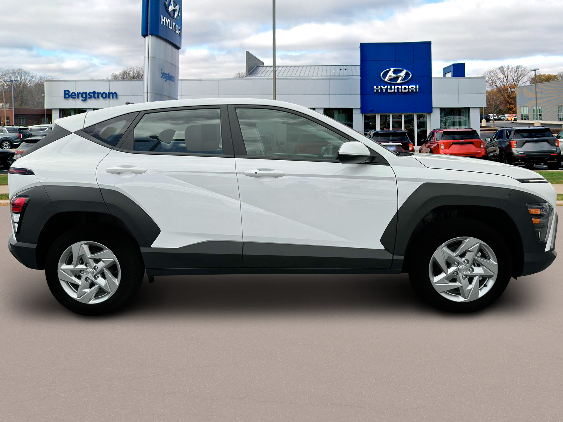 2025 Hyundai KONA Vehicle Photo in Green Bay, WI 54304