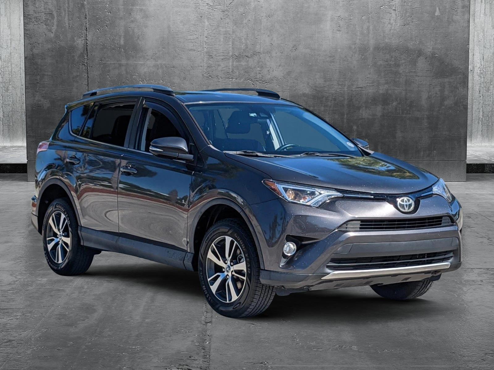 2018 Toyota RAV4 Vehicle Photo in Davie, FL 33331