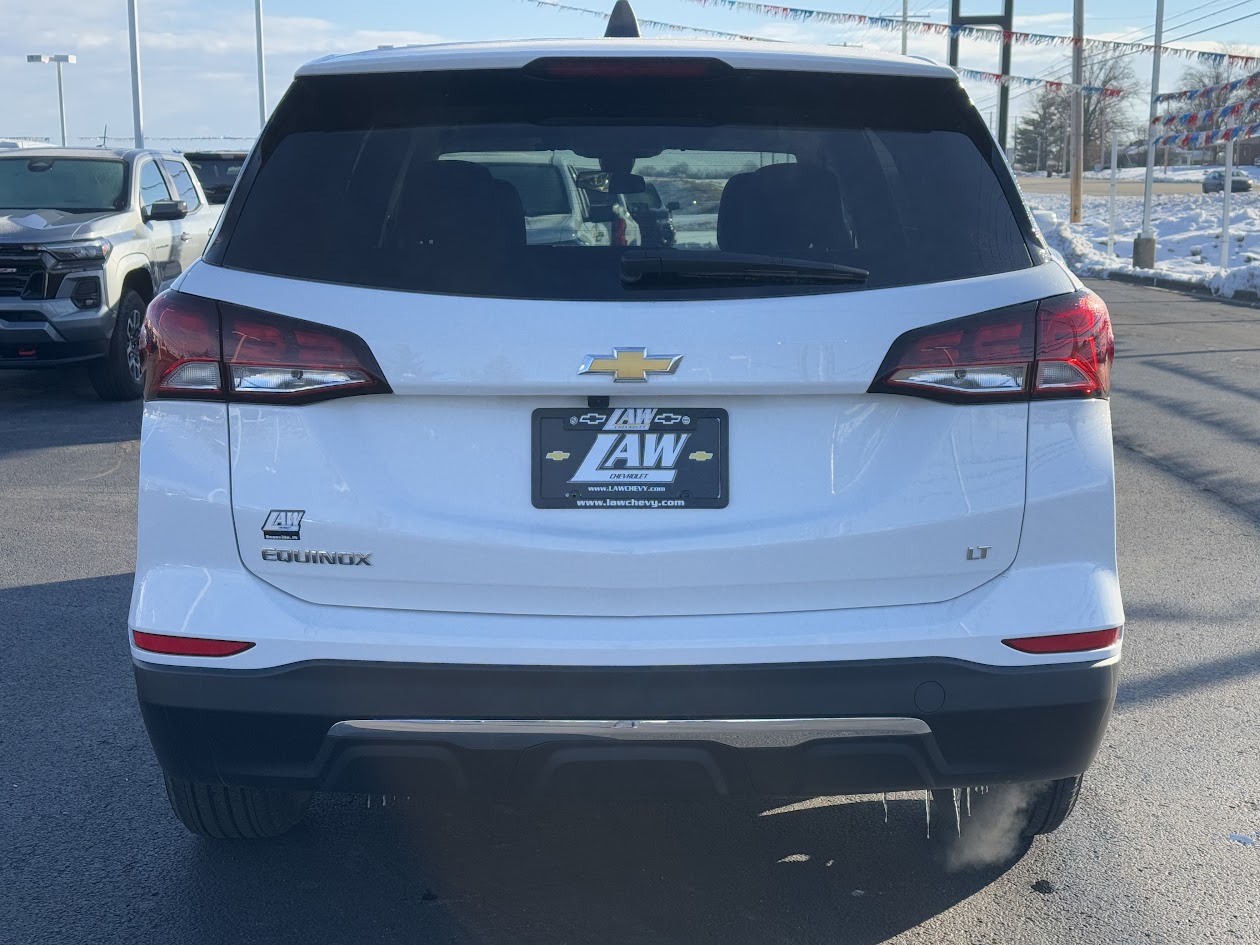 2023 Chevrolet Equinox Vehicle Photo in BOONVILLE, IN 47601-9633