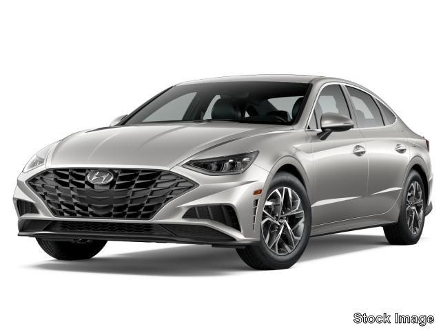 Hyundai Sonata's photo