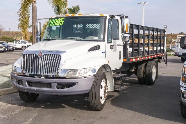 2013 International 4000 Vehicle Photo in VENTURA, CA 93003-8585