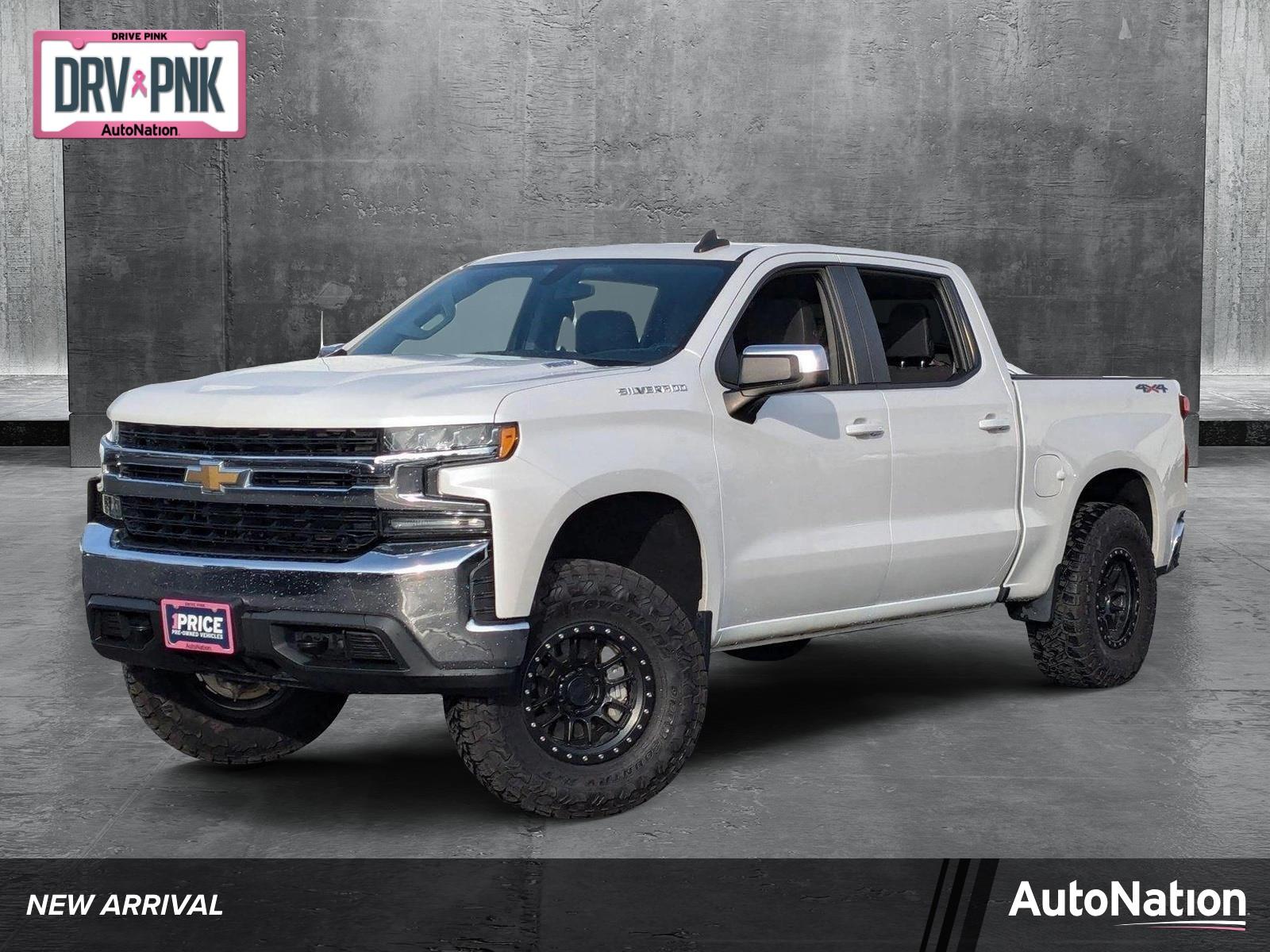 2020 Chevrolet Silverado 1500 Vehicle Photo in VALENCIA, CA 91355-1705