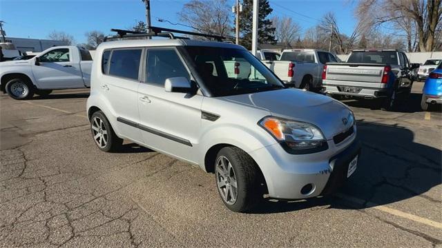 Used 2011 Kia Soul Base with VIN KNDJT2A24B7708138 for sale in Saint Cloud, Minnesota